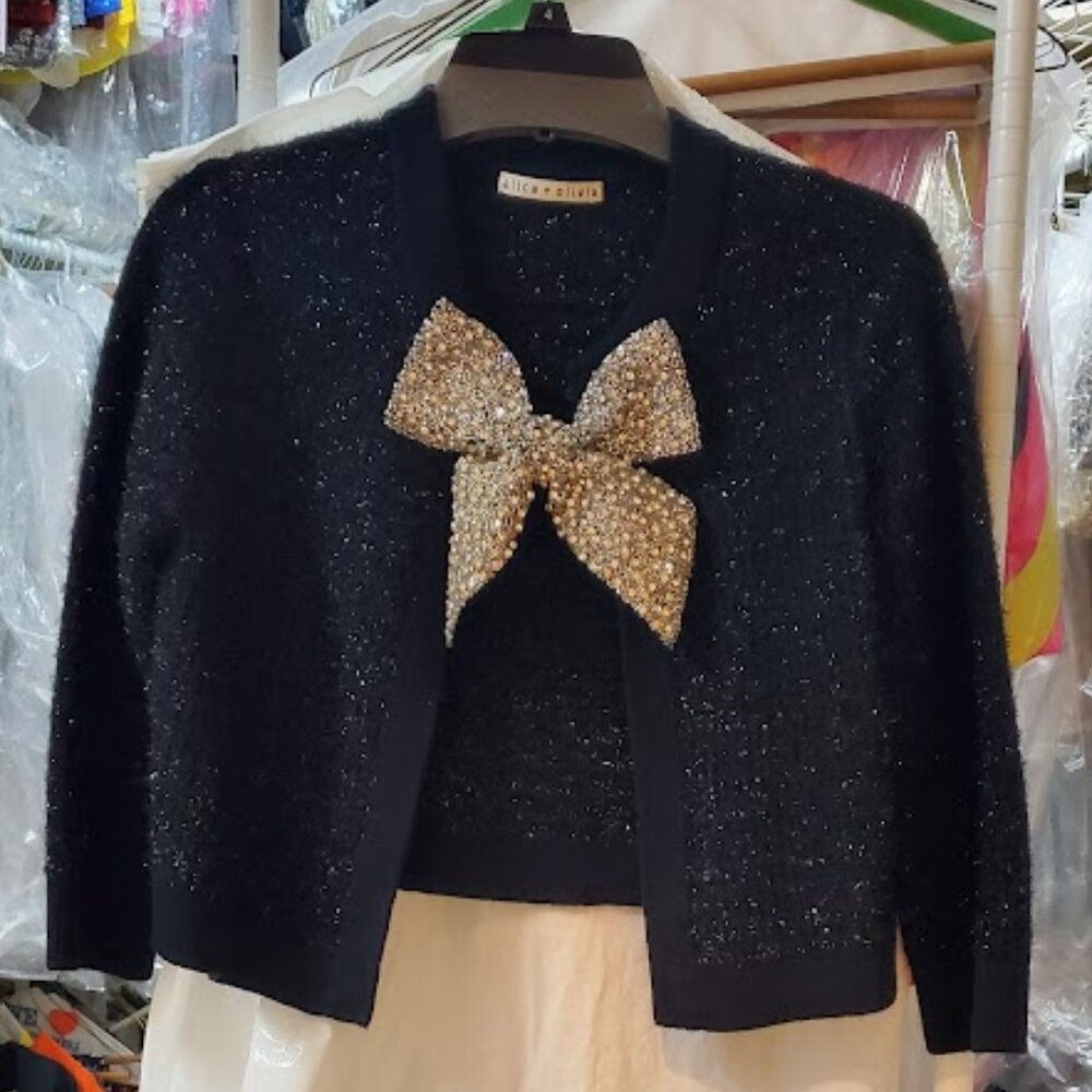 Alice and Olivia Akira sequin Bow Sweater Small